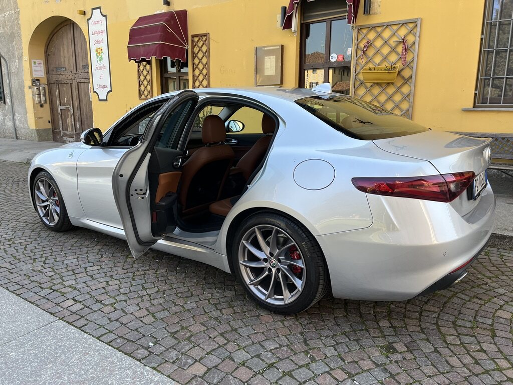 Giulia Super Giulia Super