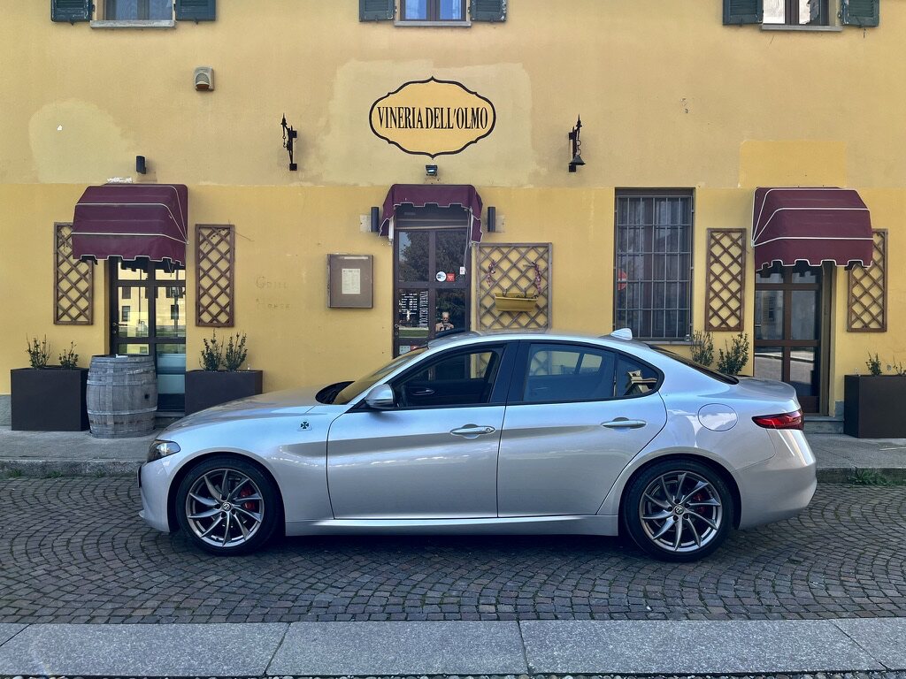 Giulia Super Giulia Super